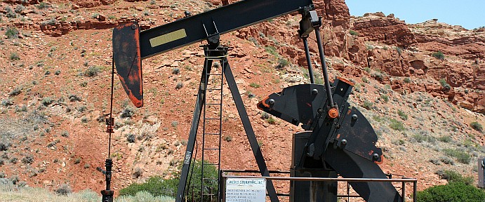 Bild: Michael C. Rygel unter den Bedingungen der CC 3.0 (BY-SA) URL: http://commons.wikimedia.org/wiki/File:Pumpjack_0154.jpg